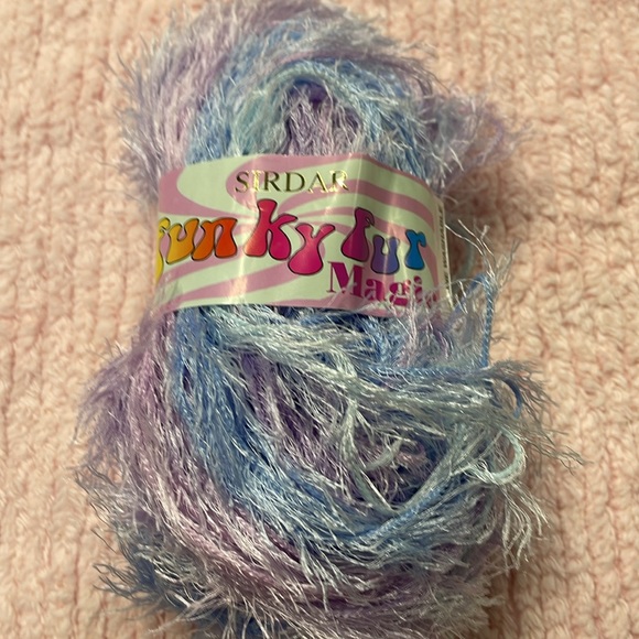 Sidar Funky Fur Magic Yarn - Picture 2 of 5